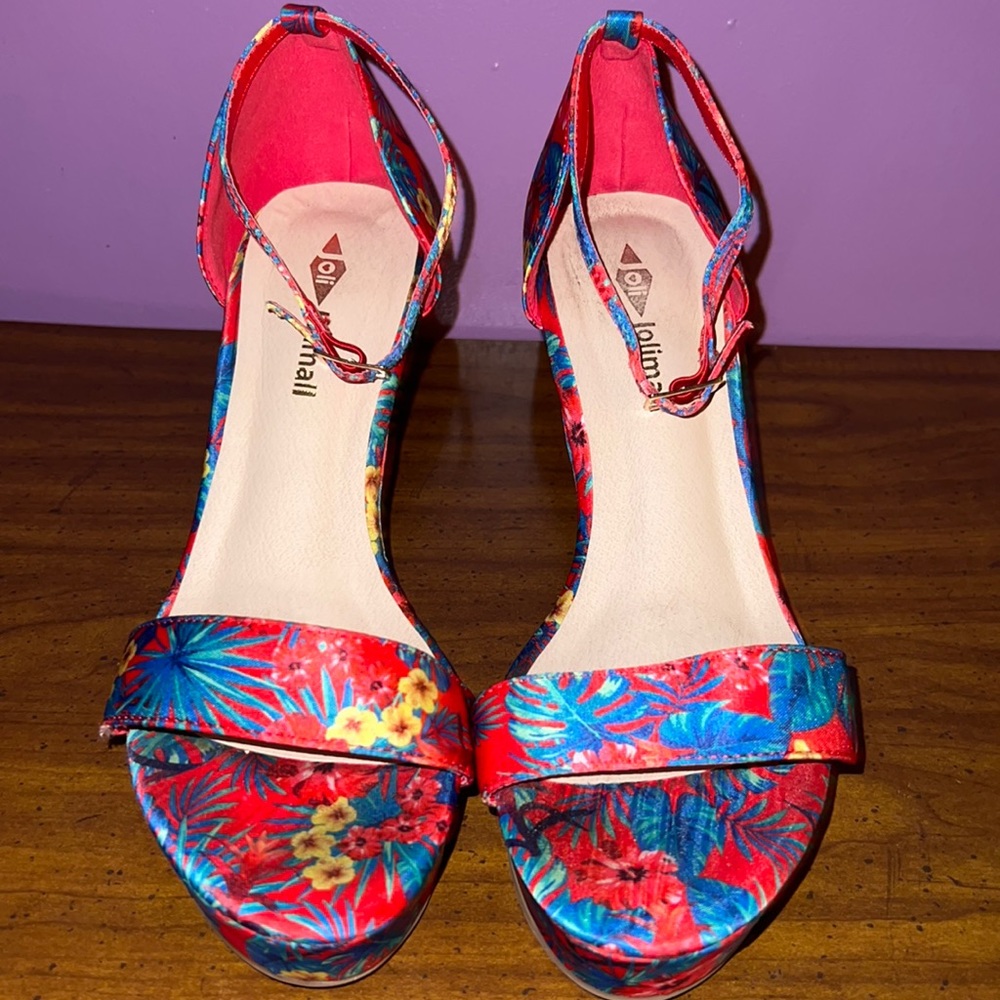 Wedge sandals
